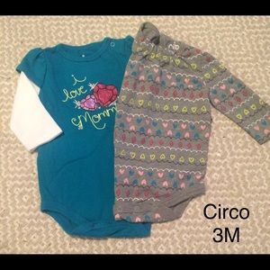 I love mommy onesie set